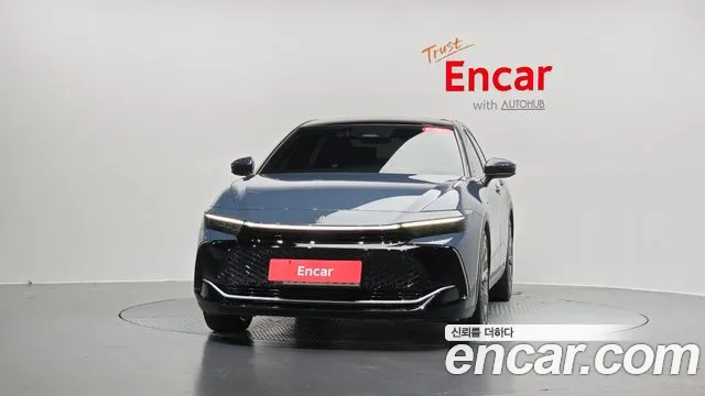 Toyota Crown Crossover 2025 thumb 8