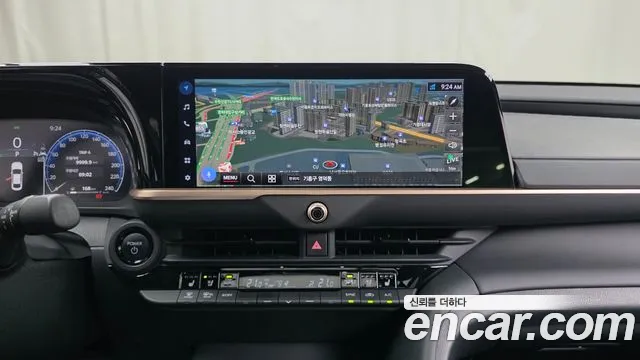 Toyota Crown Crossover 2025 thumb 6