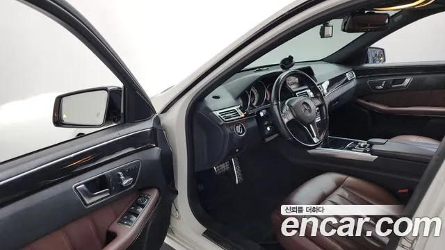 Mercedes-Benz E-Class 2015 thumb 3