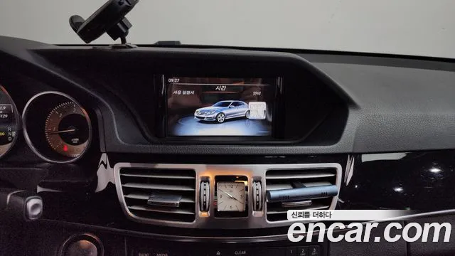 Mercedes-Benz E-Class 2015 thumb 5