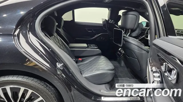 Mercedes-Benz S-Class 2021 thumb 3