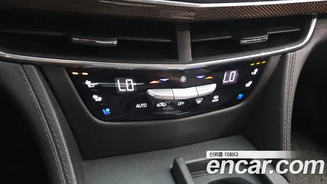 Cadillac CT6 2017 thumb 2