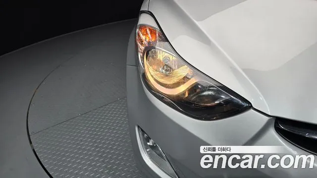 Hyundai Avante 2011 thumb 8