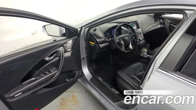 Hyundai Grandeur 2014 thumb 3