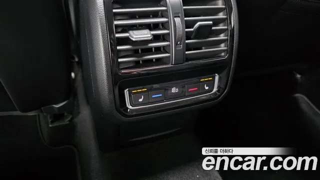 Volkswagen Passat GT 2021 thumb 5
