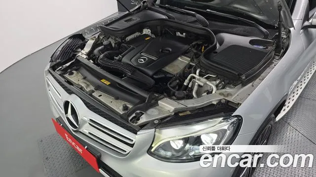 Mercedes-Benz GLC 2019 thumb 12