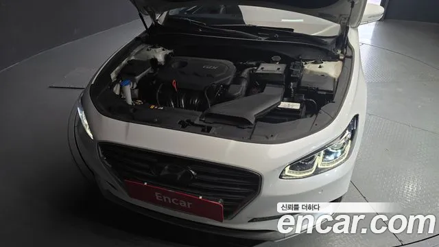 Hyundai Grandeur 2017 thumb 10