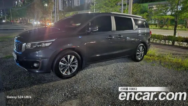 Kia Carnival 2016 thumb 7