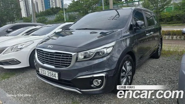 Kia Carnival 2016 thumb 4