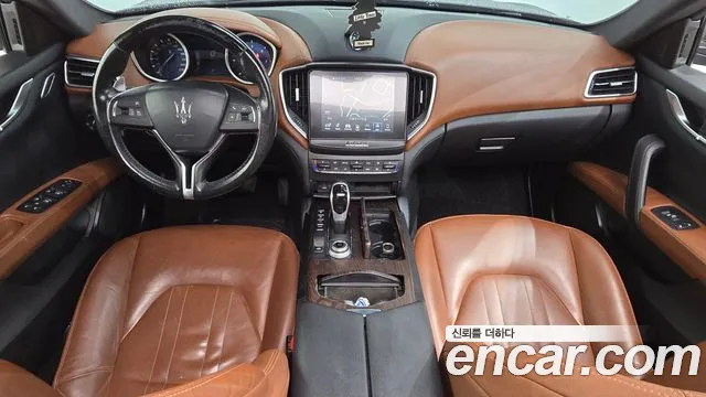 Maserati Ghibli 2017 thumb 7