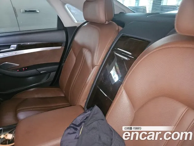 Audi A8 2014 thumb 4