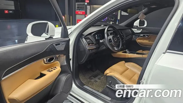 Volvo XC90 2021 thumb 8