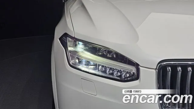 Volvo XC90 2021 thumb 9