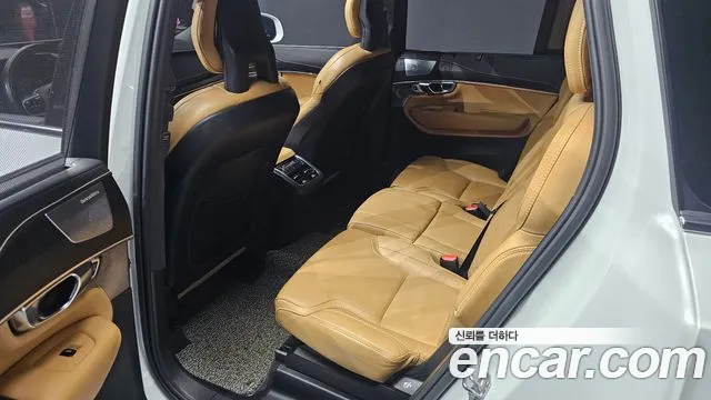 Volvo XC90 2021 thumb 2