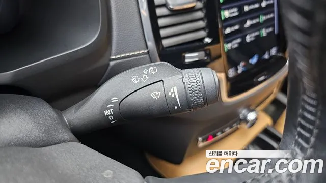 Volvo XC90 2021 thumb 10