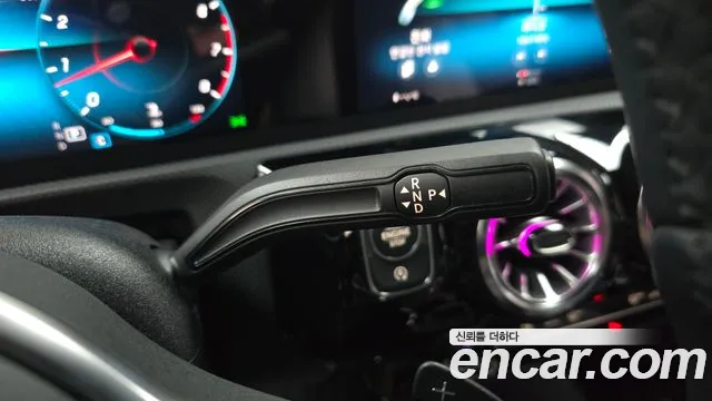 Mercedes-Benz A-Class 2021 thumb 12