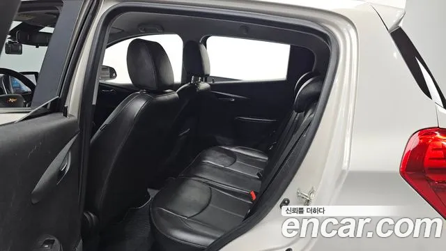 Chevrolet Spark 2015 thumb 12