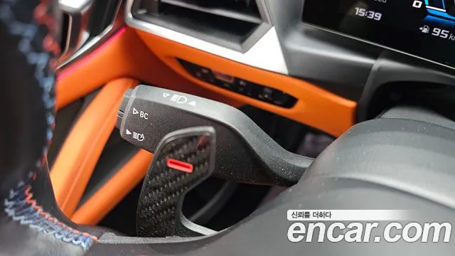 BMW M4 2023 thumb 2