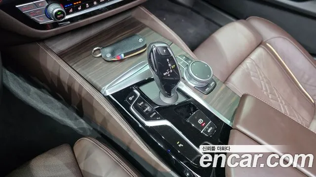 BMW 5 серии 2020 thumb 8