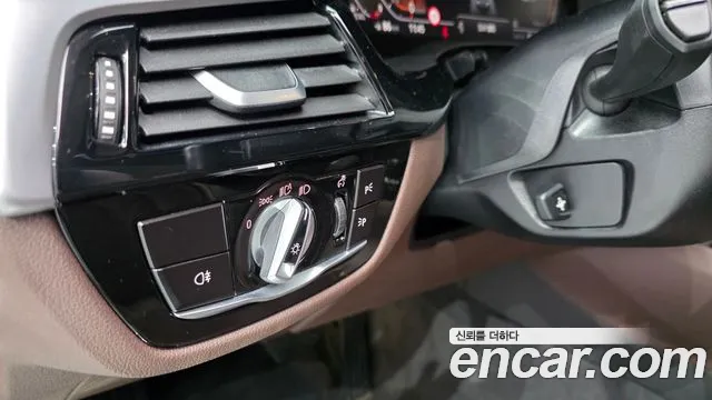 BMW 5 серии 2020 thumb 9