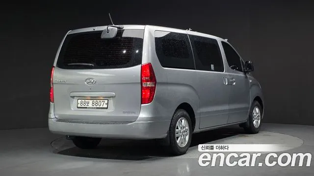 Hyundai Staria 2016 thumb 4