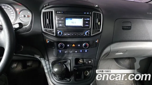 Hyundai Staria 2016 thumb 3