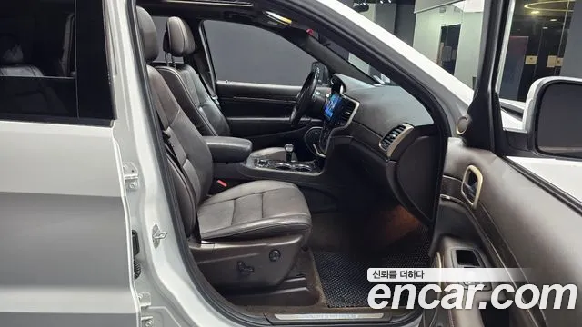 Jeep Grand Cherokee 2015 thumb 6