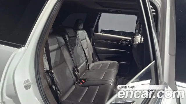 Jeep Grand Cherokee 2015 thumb 8