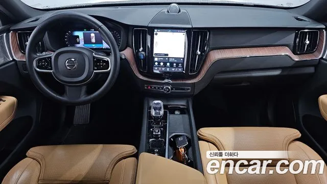 Volvo XC60 2022 thumb 6