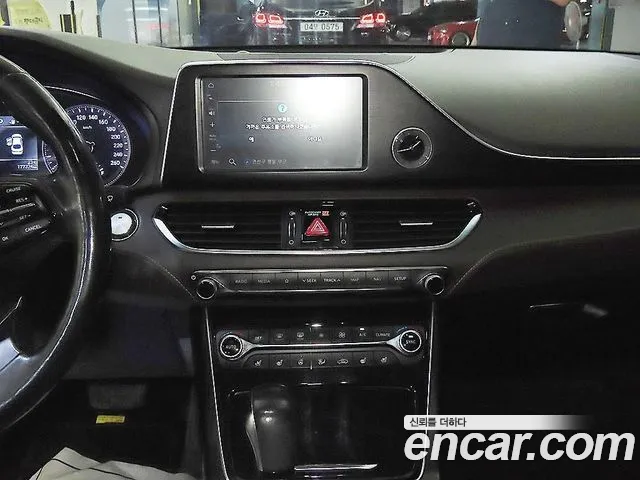 Hyundai Grandeur 2016 thumb 9