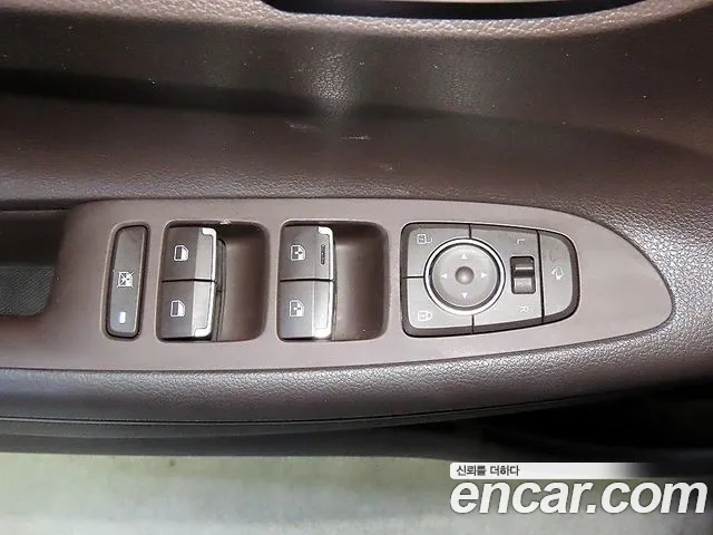 Hyundai Grandeur 2016 thumb 12
