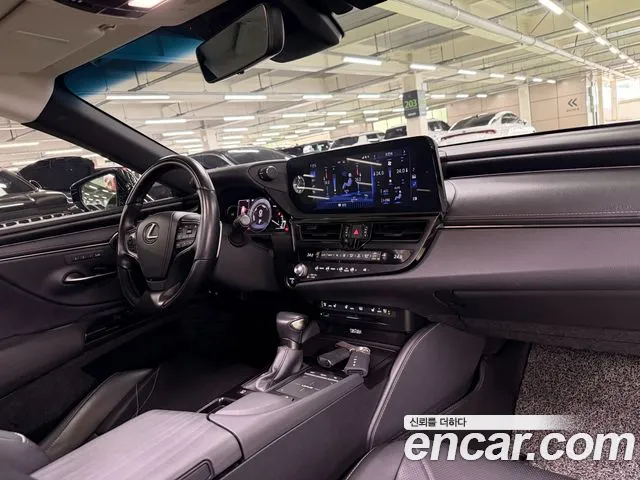 Lexus ES 300h 2022 thumb 6