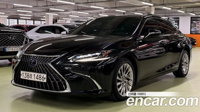 Lexus ES 300h 2022 thumb 4