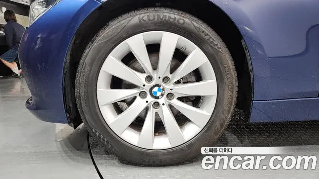 BMW 3 серии 2015 thumb 2