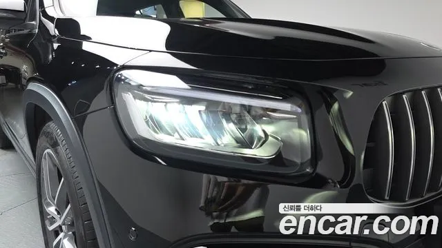 Mercedes-Benz GLB 2025 thumb 11