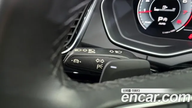 Audi Q5 2022 thumb 10