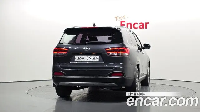 Kia Sorento 2015 thumb 6