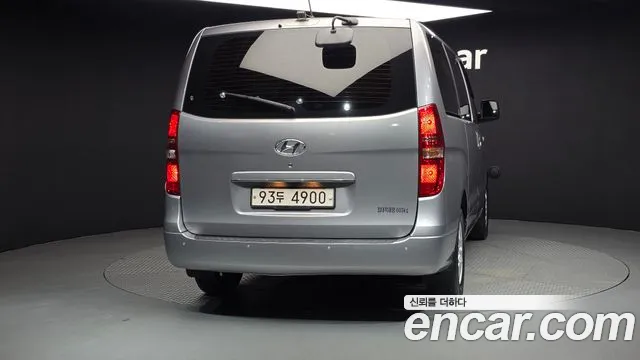 Hyundai Staria 2021 thumb 8