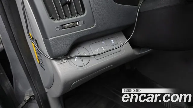 Hyundai Staria 2021 thumb 4