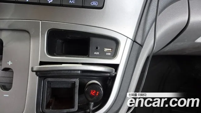 Hyundai Staria 2021 thumb 11