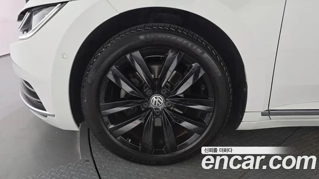 Volkswagen Arteon 2019 thumb 3