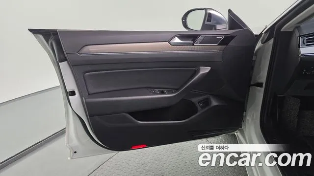 Volkswagen Arteon 2019 thumb 5