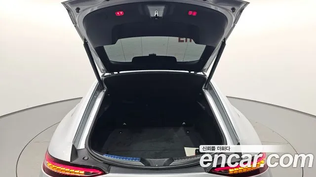 Mercedes-Benz AMG GT 2019 thumb 4