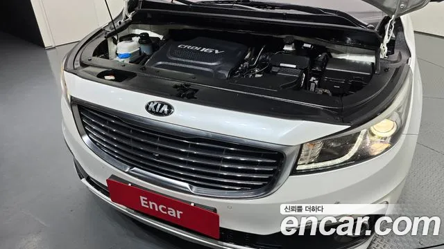 Kia Carnival 2017 thumb 6