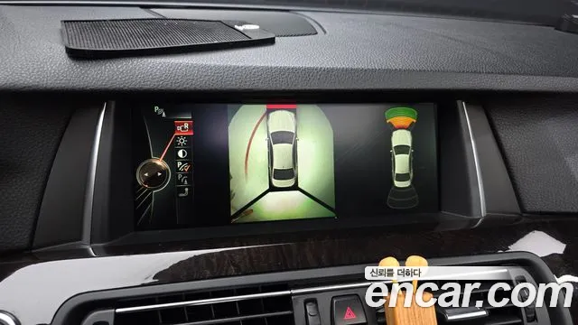 BMW 5 серии 2016 thumb 2