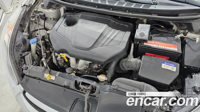 Hyundai Avante 2011 thumb 3