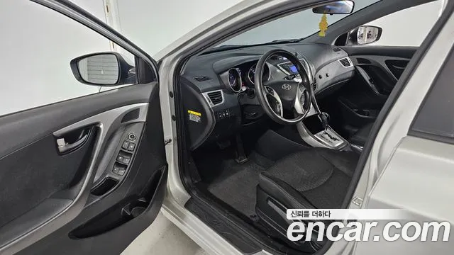 Hyundai Avante 2011 thumb 12