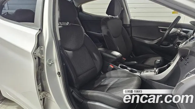 Hyundai Avante 2011 thumb 8