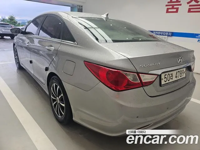 Hyundai Sonata 2011 thumb 7