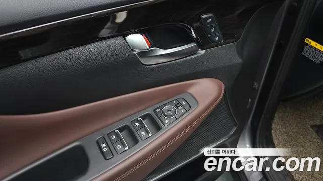 Hyundai Santa Fe 2019 thumb 12